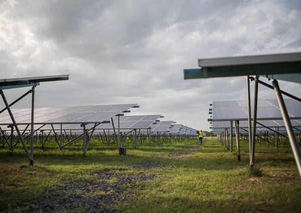 Surse de inspirație solară: Proiecte remarcabile care transformă lumea